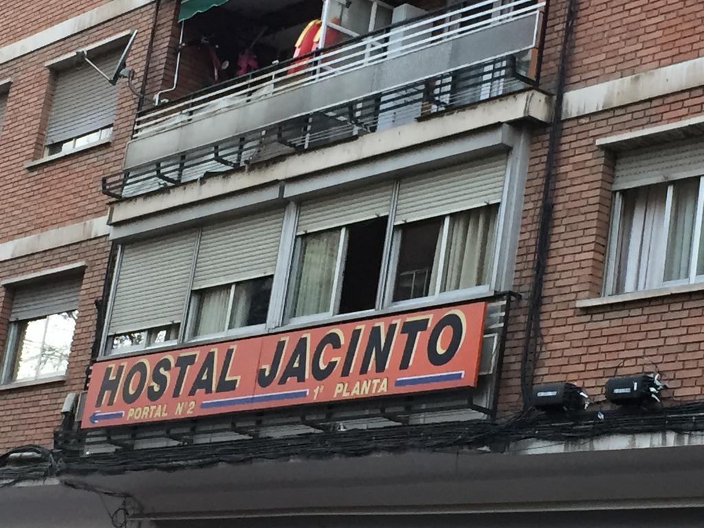 Hostal Jacinto Alcalá de Henares Buitenkant foto