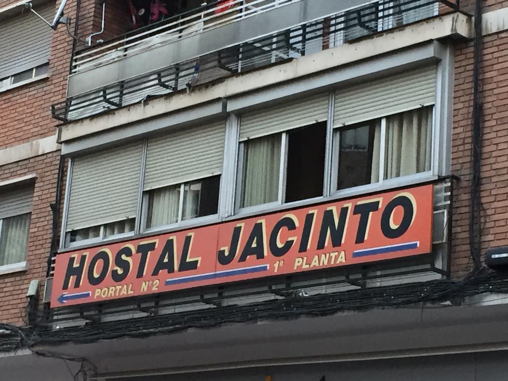 Hostal Jacinto Alcalá de Henares Buitenkant foto